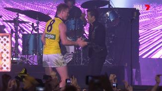 Jack Riewoldt's cameo with The Killers